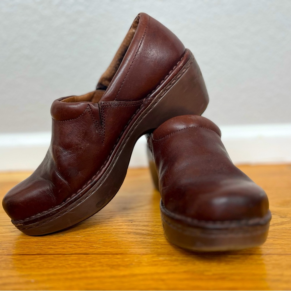 Ariat Clogs Sz 8
